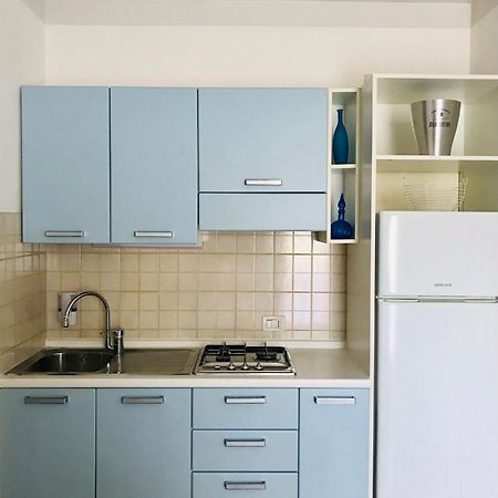 Casa Caterina Lake View Holidays Apartments Пескьера-дель-Гарда Экстерьер фото