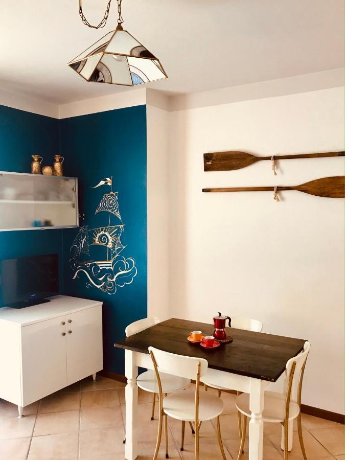Casa Caterina Lake View Holidays Apartments Пескьера-дель-Гарда Экстерьер фото