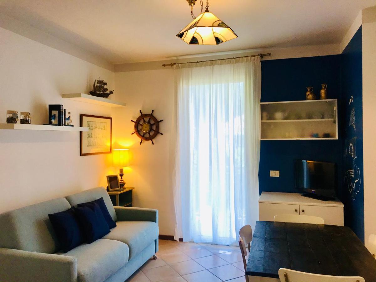 Casa Caterina Lake View Holidays Apartments Пескьера-дель-Гарда Экстерьер фото