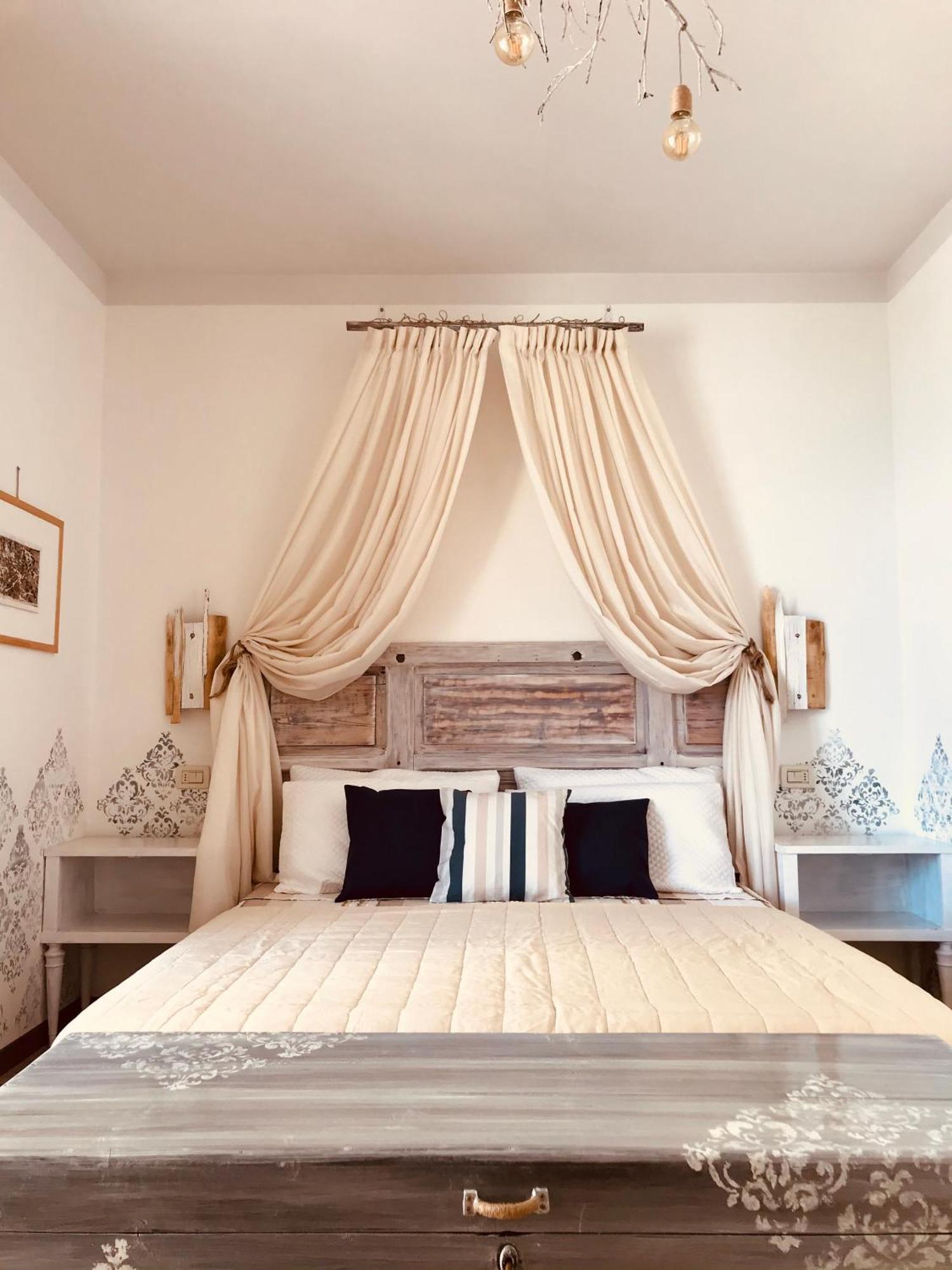 Casa Caterina Lake View Holidays Apartments Пескьера-дель-Гарда Экстерьер фото